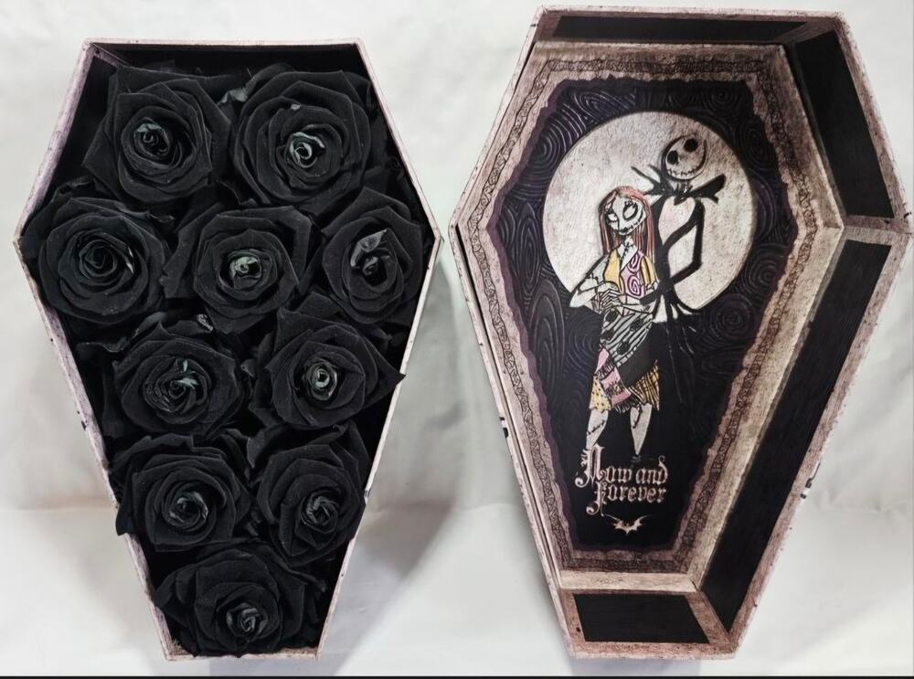 Roseshire X Disney Nightmare Before Christmas Jack Skellington Preserved Roses